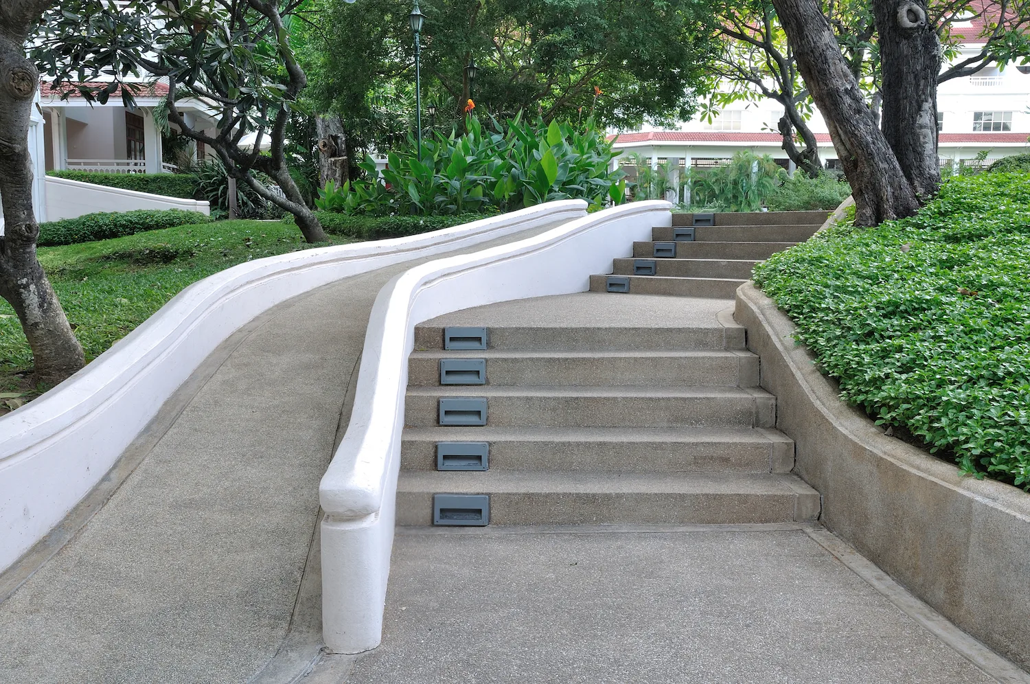 Concrete ramp providing level access